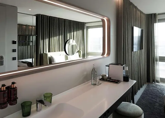 Otel B Mine Frankfurt Airport